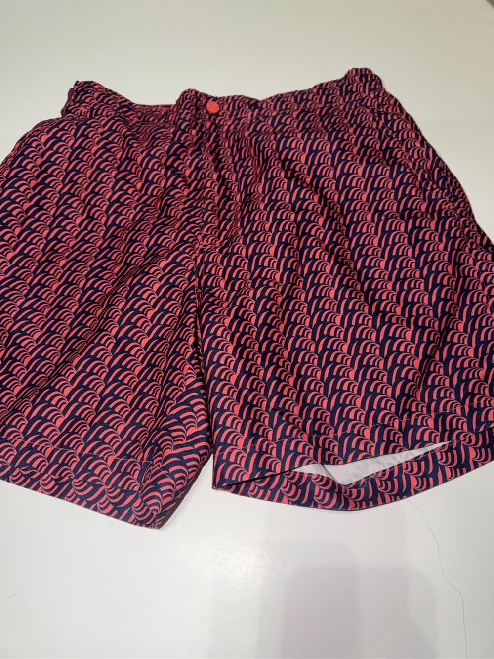 Trunks Swim & Surf Co. Men's medium Coral & Navy Blue Shorts Summer Vacation